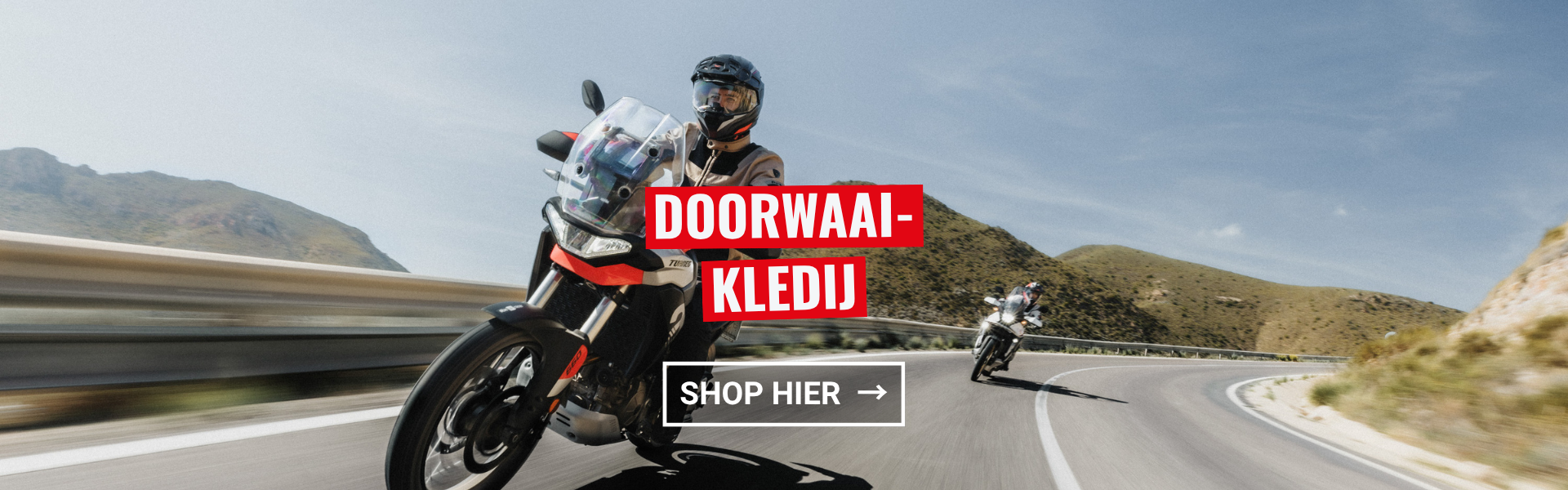 Doorwaaikledij